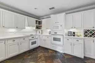 6515 Calais Dr, Dallas, TX 75254 - Photo 9