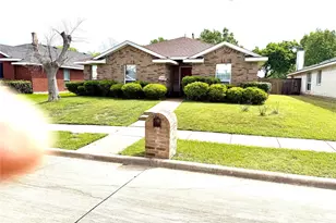 1312 Sunshine Ct, Lancaster, TX 75134 - Photo 1