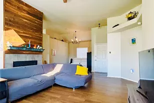 2246 Arbor Creek Dr, Carrollton, TX 75010 - Photo 5