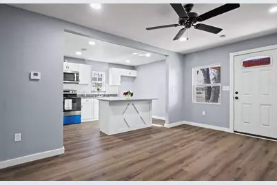 2837 May Street, Fort Worth, TX 76110 - Photo 13