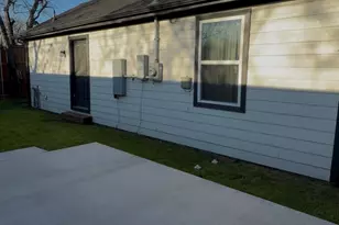 2837 May St, Fort Worth, TX 76110 - Photo 11