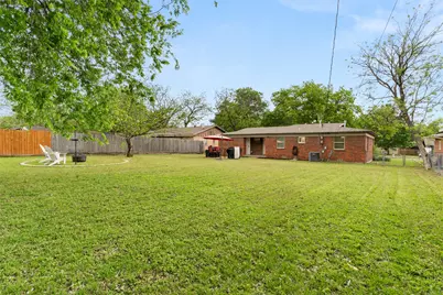 807 Elizabeth Boulevard, Granbury, TX 76048 - Photo 23