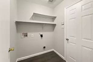 2043 Plains Ct, Grand Prairie, TX 75052 - Photo 27