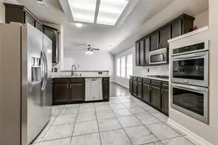 7702 Belcrest Dr, Frisco, TX 75034 - Photo 5