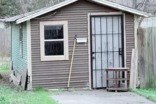 2917 Walnut St, Greenville, TX 75401 - Photo 11