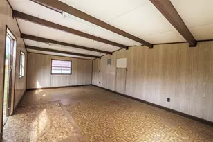 2004 Tarver Rd, Burleson, TX 76028 - Photo 27