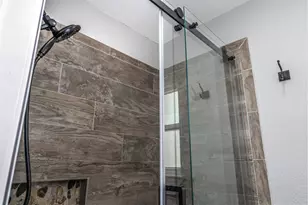 2004 Tarver Rd, Burleson, TX 76028 - Photo 21