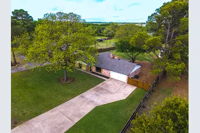 2004 Tarver Road, Burleson, TX 76028 - Photo 3