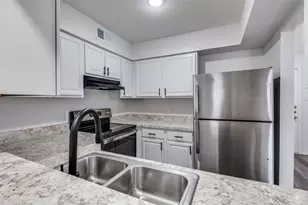 2166 E Arkansas Ln, Arlington, TX 76014 - Photo 13