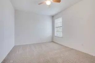 2166 E Arkansas Ln, Arlington, TX 76014 - Photo 19