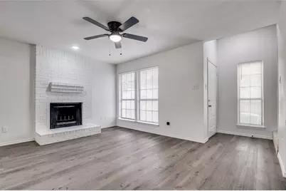 2166 E Arkansas Lane, Arlington, TX 76014 - Photo 7