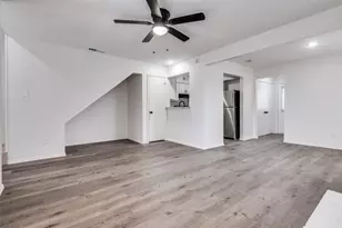 2166 E Arkansas Ln, Arlington, TX 76014 - Photo 9