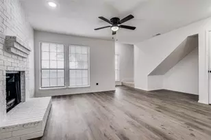 2166 E Arkansas Ln, Arlington, TX 76014 - Photo 9