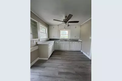 107 N Miller Street #1/2, Breckenridge, TX 76424 - Photo 5