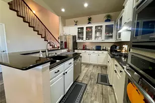 5002 Crawfish Ln, Garland, TX 75043 - Photo 9