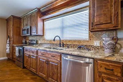 6100 Old Clarksville Road, Reno, TX 75462 - Photo 19