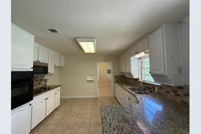 1135 Park Center Street, Benbrook, TX 76126 - Photo 13