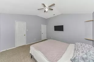 13637 Cherokee Ranch Rd, Fort Worth, TX 76262 - Photo 29