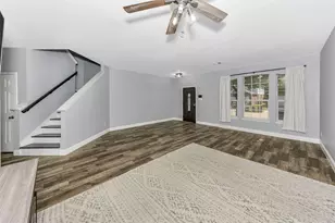 13637 Cherokee Ranch Rd, Fort Worth, TX 76262 - Photo 3