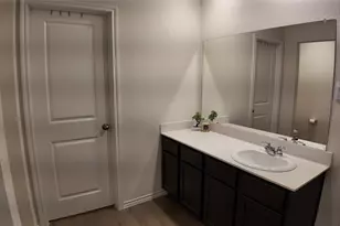 1215 Rustic View Dr, Denton, TX 76207 - Photo 15