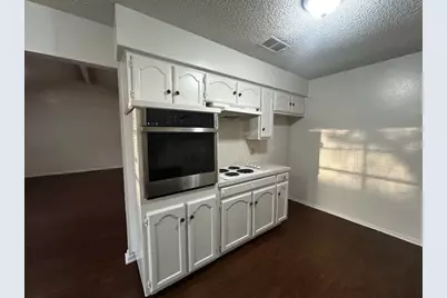 2716 Sibley Drive, Arlington, TX 76015 - Photo 9