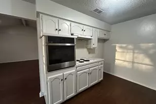 2716 Sibley Dr, Arlington, TX 76015 - Photo 9