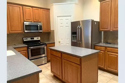 7908 Thorneywood Road, Plano, TX 75024 - Photo 3