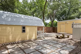 1002 W Pearl St, Granbury, TX 76048 - Photo 39