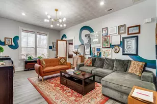 1002 W Pearl St, Granbury, TX 76048 - Photo 5