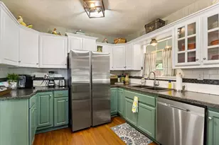 1002 W Pearl St, Granbury, TX 76048 - Photo 13