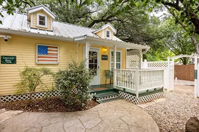 1002 W Pearl Street, Granbury, TX 76048 - Photo 9