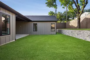8716 Fawn Dr, Dallas, TX 75238 - Photo 39