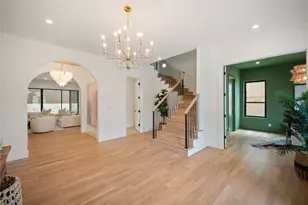 8716 Fawn Dr, Dallas, TX 75238 - Photo 9