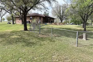 173 County Rd 3112, Clifton, TX 76634 - Photo 9