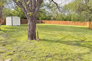 5713 Highland Ave, Haltom City, TX 76117 - Photo 7