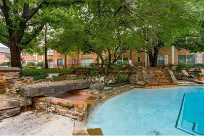 3016 Mahanna Springs #D, Dallas, TX 75235 - Photo 1