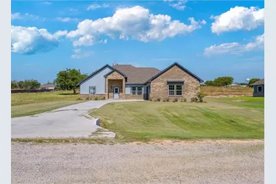 1013 Don Eve Court, Azle, TX 76020 - Photo 3