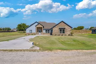 1013 Don Eve Ct, Azle, TX 76020 - Photo 3