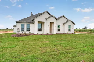 504 Clifton Ct, Springtown, TX 76082 - Photo 3