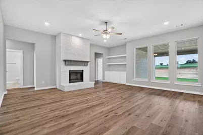504 Clifton Court, Springtown, TX 76082 - Photo 7