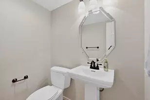 8707 Wellington Rd, Irving, TX 75063 - Photo 25