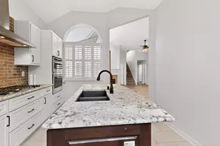 8707 Wellington Rd, Irving, TX 75063 - Photo 13
