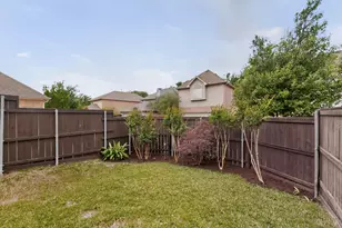 8707 Wellington Rd, Irving, TX 75063 - Photo 31