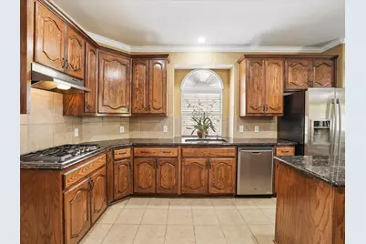 2824 Gillespie Lane, Grand Prairie, TX 75052 - Photo 11