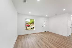 2114 Tisinger Ave, Dallas, TX 75228 - Photo 9