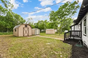 2114 Tisinger Ave, Dallas, TX 75228 - Photo 15