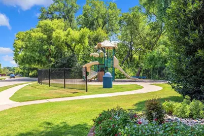 2453 Cimmaron Drive, Plano, TX 75025 - Photo 23