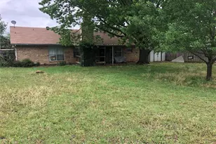 1211 Corvadura St, Graham, TX 76450 - Photo 5
