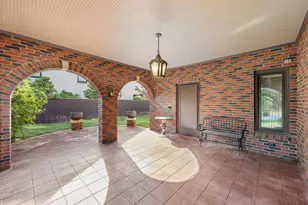 2809 Park Hill Dr, Fort Worth, TX 76109 - Photo 3