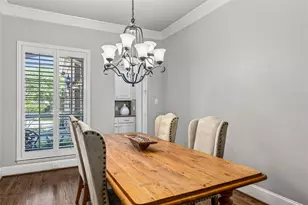 813 Moss Cliff Cir, McKinney, TX 75071 - Photo 11